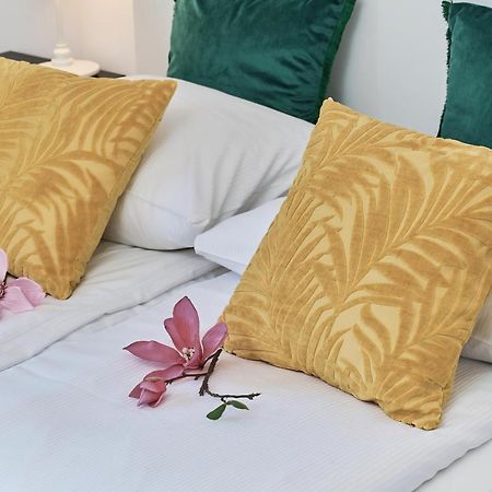 Nowa Teczowa Apartments Promenada Staromiejska By Noclegi Renters Wrocław Eksteriør billede
