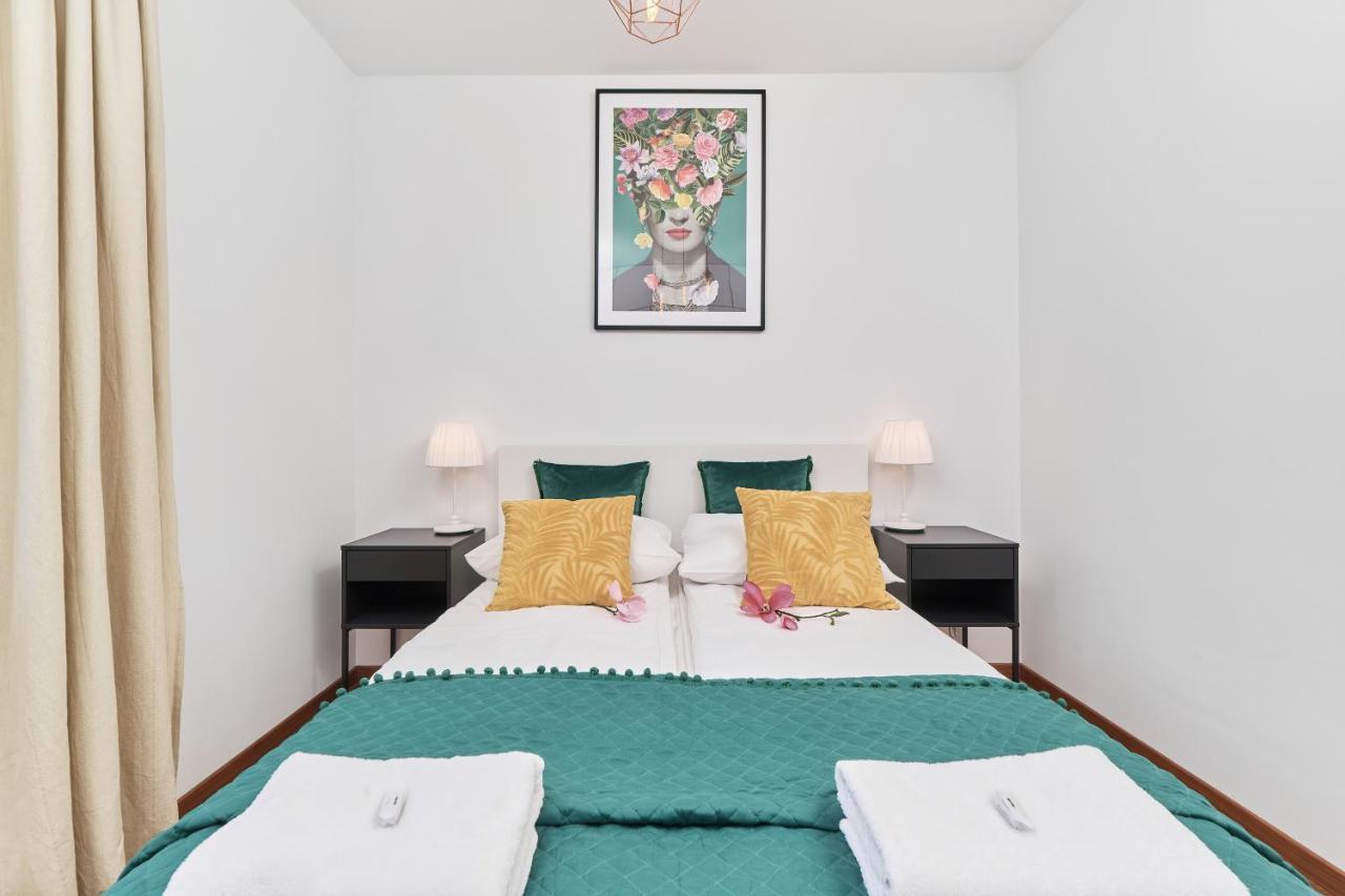 Nowa Teczowa Apartments Promenada Staromiejska By Noclegi Renters Wrocław Eksteriør billede