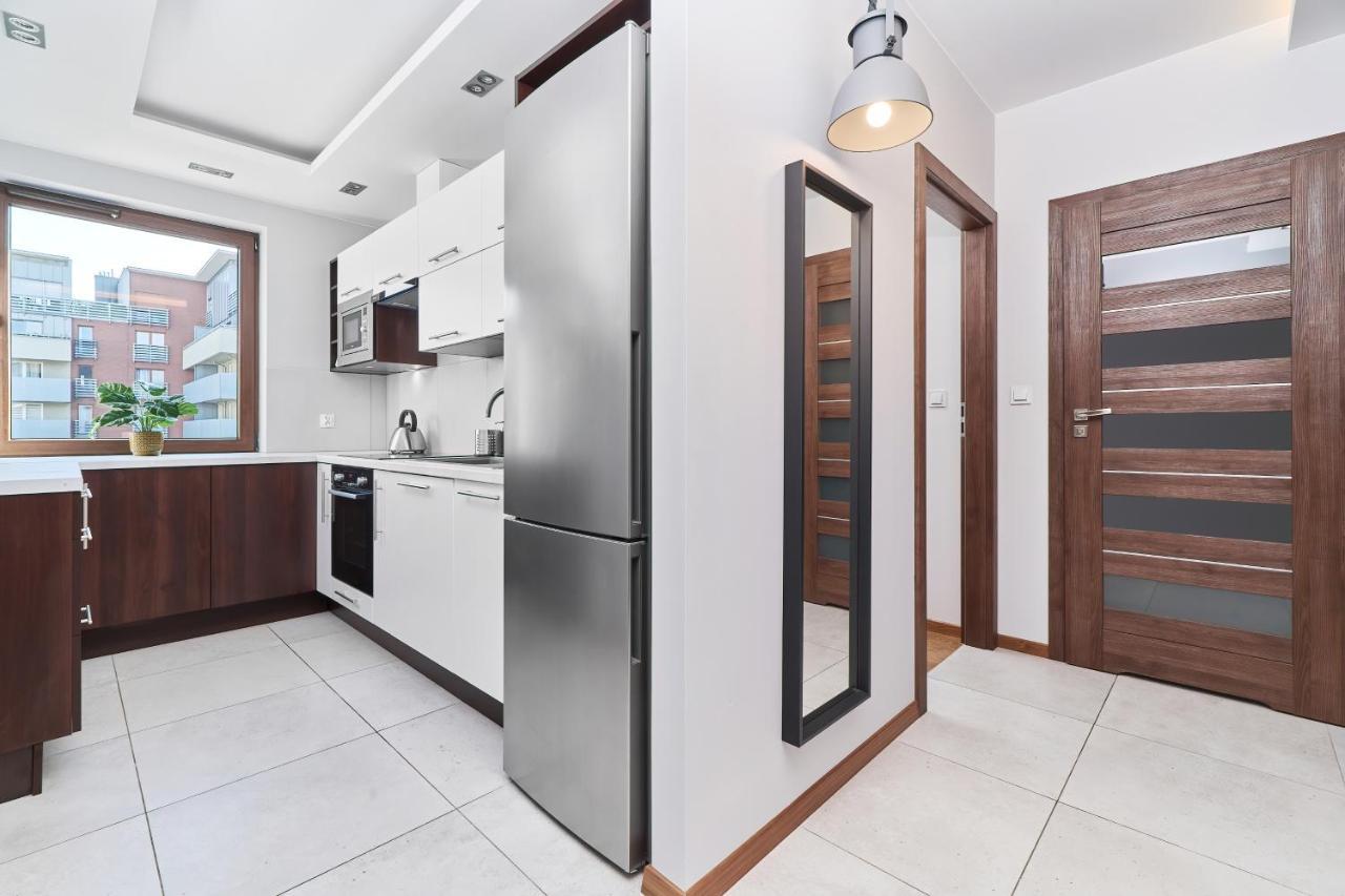 Nowa Teczowa Apartments Promenada Staromiejska By Noclegi Renters Wrocław Eksteriør billede
