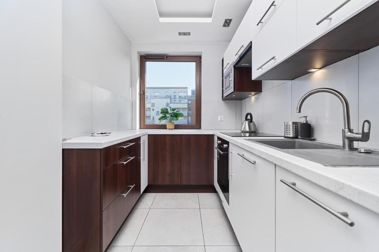 Nowa Teczowa Apartments Promenada Staromiejska By Noclegi Renters Wrocław Eksteriør billede
