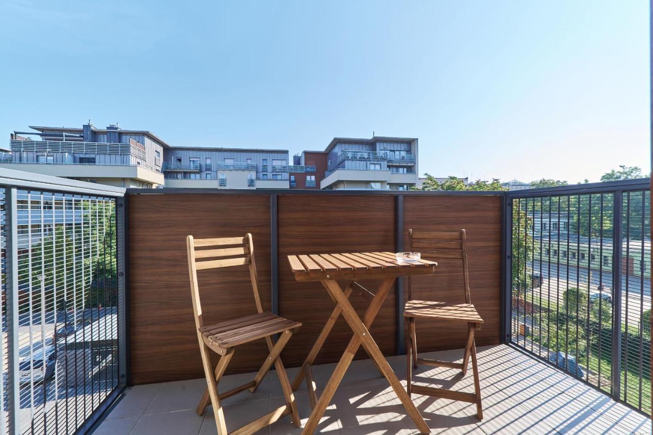 Nowa Teczowa Apartments Promenada Staromiejska By Noclegi Renters Wrocław Eksteriør billede