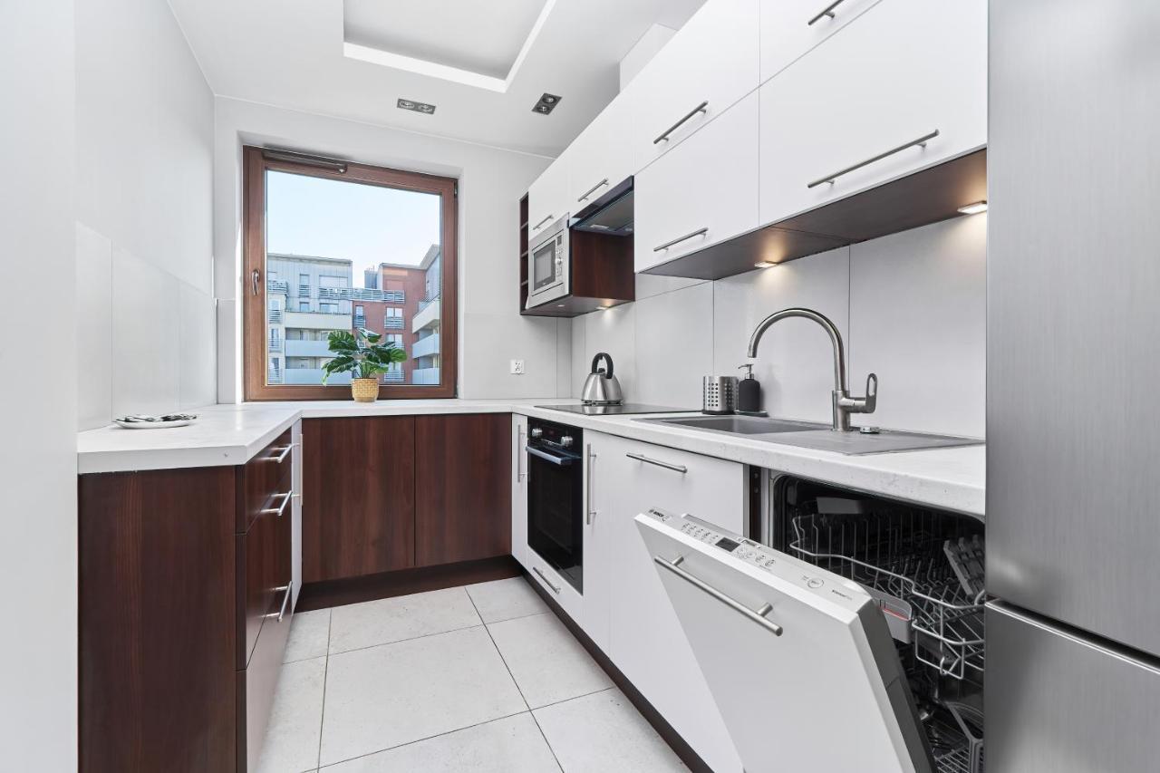 Nowa Teczowa Apartments Promenada Staromiejska By Noclegi Renters Wrocław Eksteriør billede